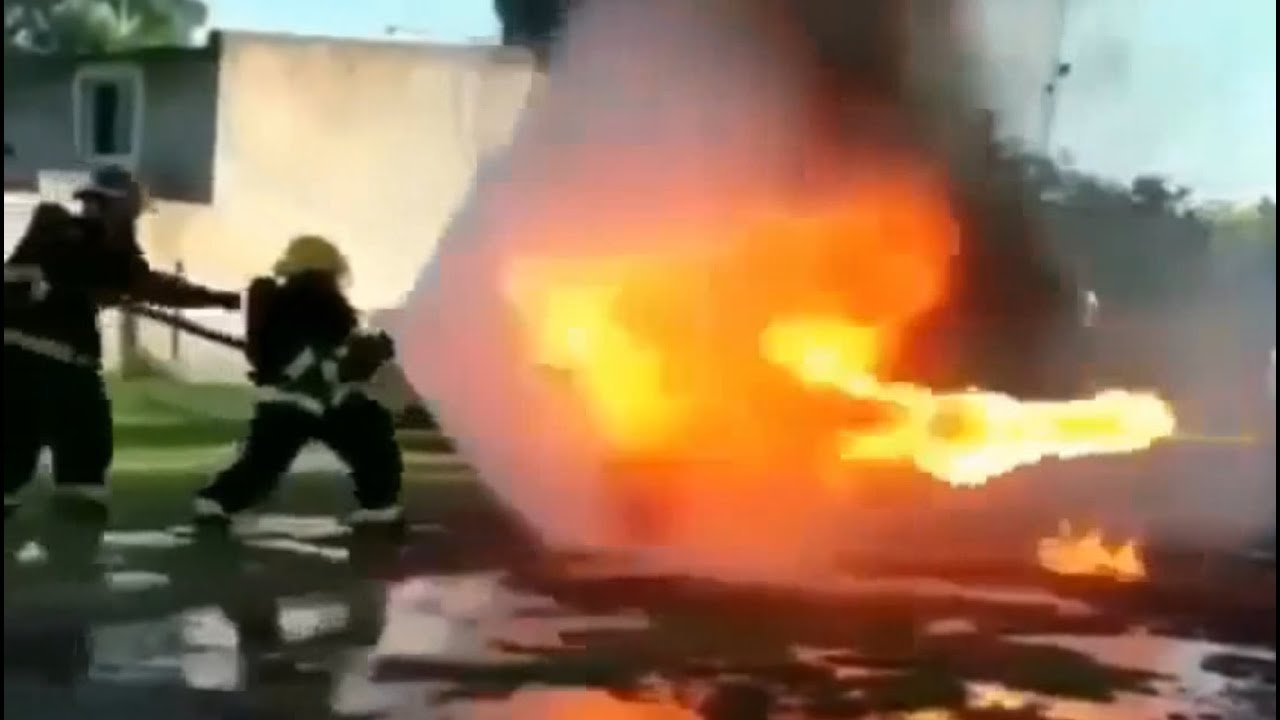Water And Fire Film Complet En Français Fire vs water - YouTube