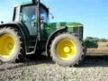 JD 6810 rýhuje s Grimme