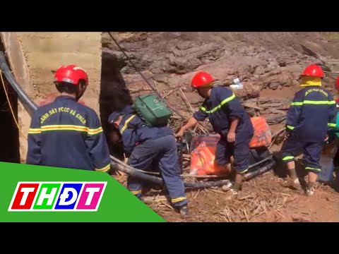 Video Gần 100 người xuyên đêm tìm kiếm công nhân bị lũ cuốn... - youtube