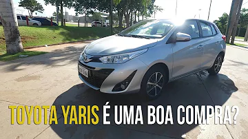 Quantos km faz o carro Yaris?