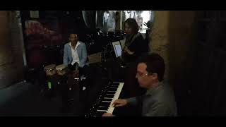 Juan Carlos Allende on Cajon, with Gai Bryant & Daniel Pliner playing at Esteban Restaurant Sydney Resimi