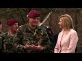 Prins Máxima bezoekt de Landmacht