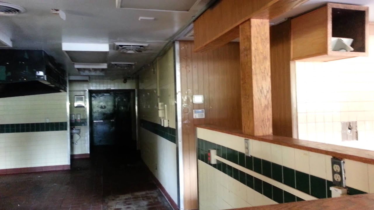 abandoned pizza hut part 1. - YouTube