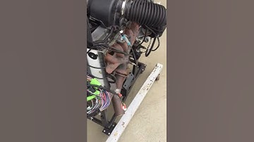 Vortec 4200 GM 4.2L Open Header Running on Stand In-line 6 DOHC