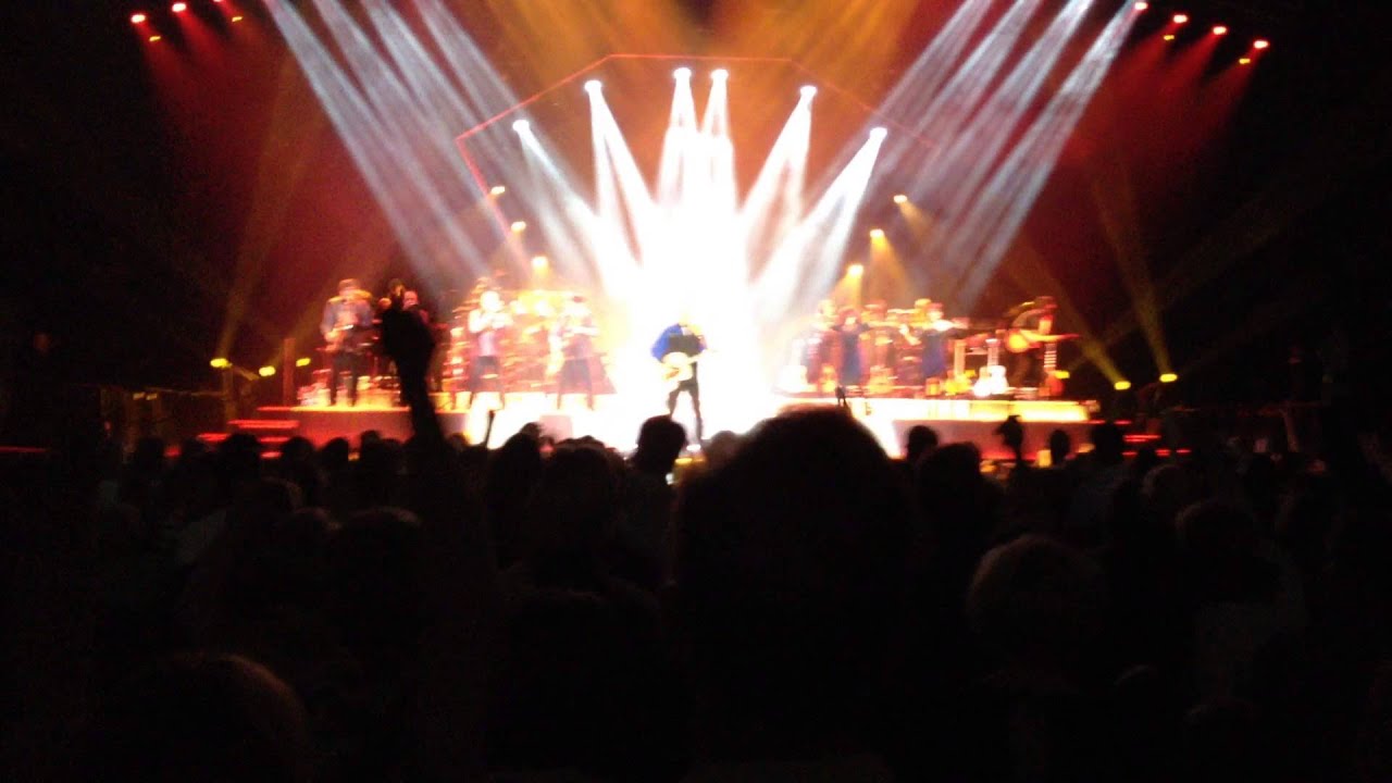 Neil Diamond - Holly Holy , St. Paul, Minnesota 2015