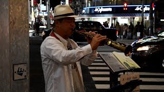 Melody &quot;My heart will go on&quot; on Ginza. Tokyo