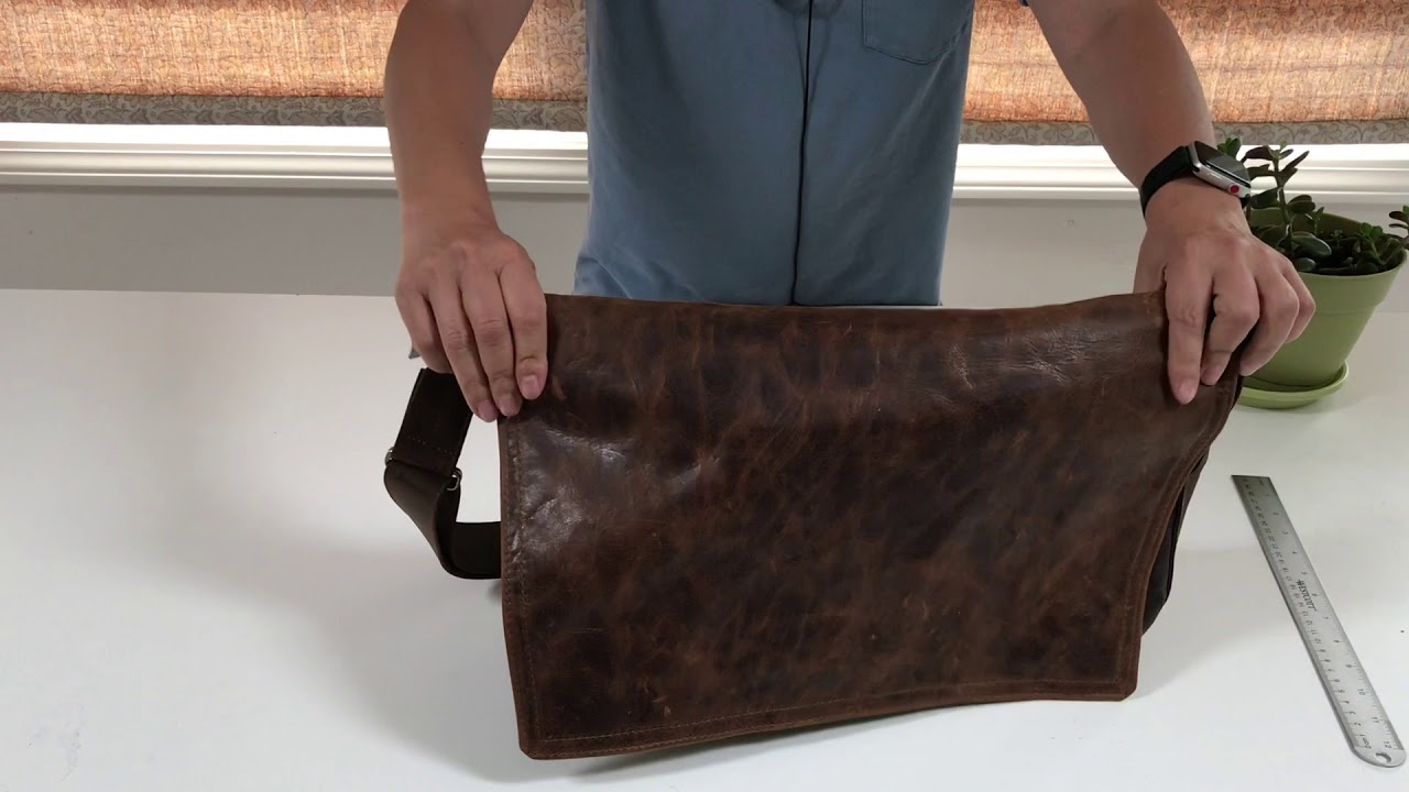 zip top messenger bag