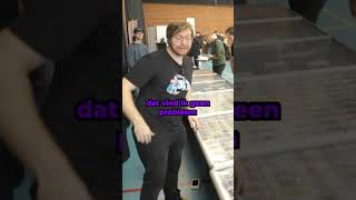 Aardige Fan Krijgt Korting