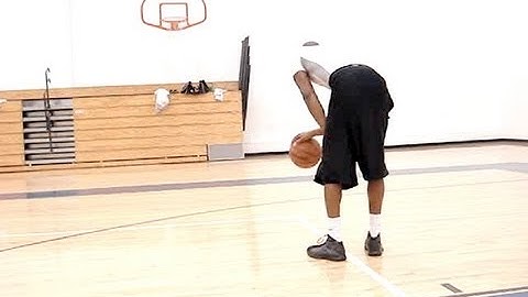 Point Guard Quick Crossover Hesitation Move Pt. 1 | Derrick Rose NBA Combo Move | Dre Baldwin