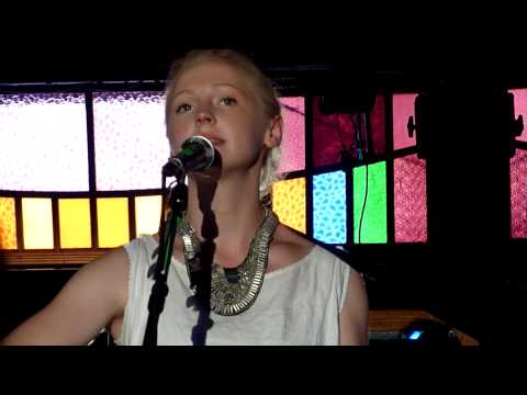 Laura Marling - Don't Ask Me Why | Haldern-Pop Festival 2010