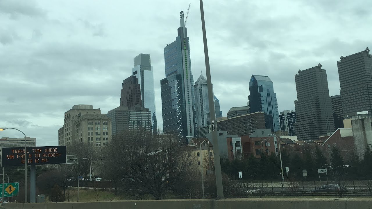philadelphia downtown skyline drive