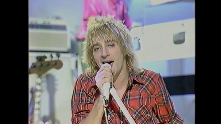 ROD STEWART - "Maggie May" & Sketch  (Kenny Everet...
