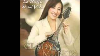 Video thumbnail of "Mora En Mi VIDA-Gladys Muñoz"