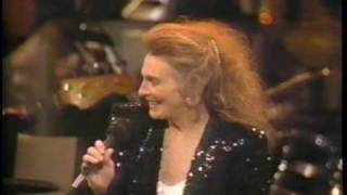 Video-Miniaturansicht von „JUDY COLLINS - "Someday Soon" Sing-along 1988“