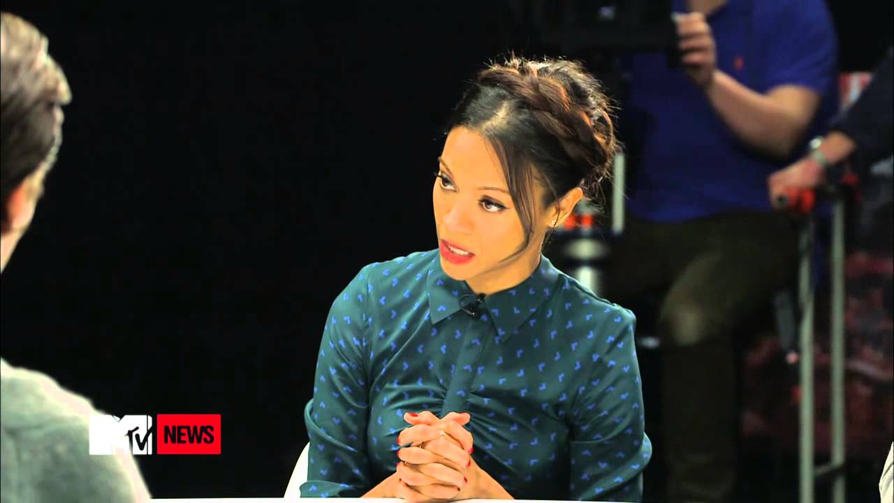 Chris Pine Shows Off Impersonations, Zoe Saldana Speaks On Klingon #7 HD