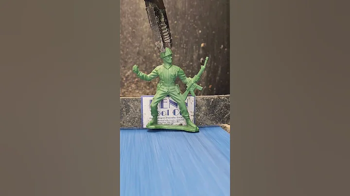 giant army guy #armyman #military #toy #satisfying #sandingshit