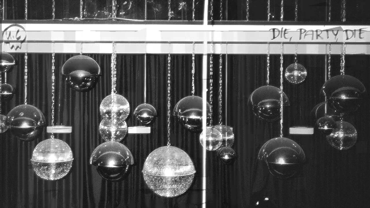 uppercut.continue - Bee Snatch Berry || Die, Party, Die EP