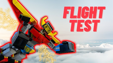 The first flight of the Super Brick Robot | LEGO 2022 Creator 31124 set