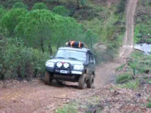 Another Land rover climbing in Portel