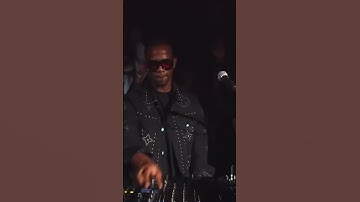 Zakes Bantwini Playing Mabebuza (&LEZ Remix) ✨🙌