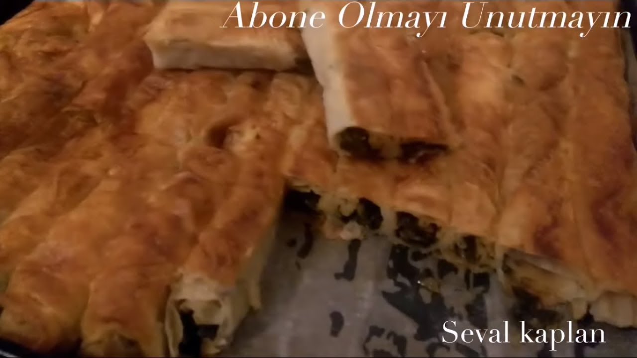 Hazır Yufkadan ıspanaklı Kol Böreği Tarifi Videosu Hazır Yufkadan ıspanaklı Kol Böreği Tarifi Videosu