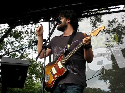 Bob Schneider - "Hamburger, Cheeseburger, Caesar Salad, Veggie Burger" - Atlanta - 06-05-2010