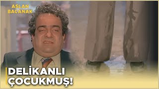 Aslan Bacanak Türk Filmi | Selim Korkudan Altına Kaçırıyor