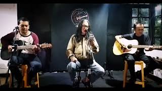 Never Ending Nightmare - Michael Schenker Group (MSG), live acoustic cover.