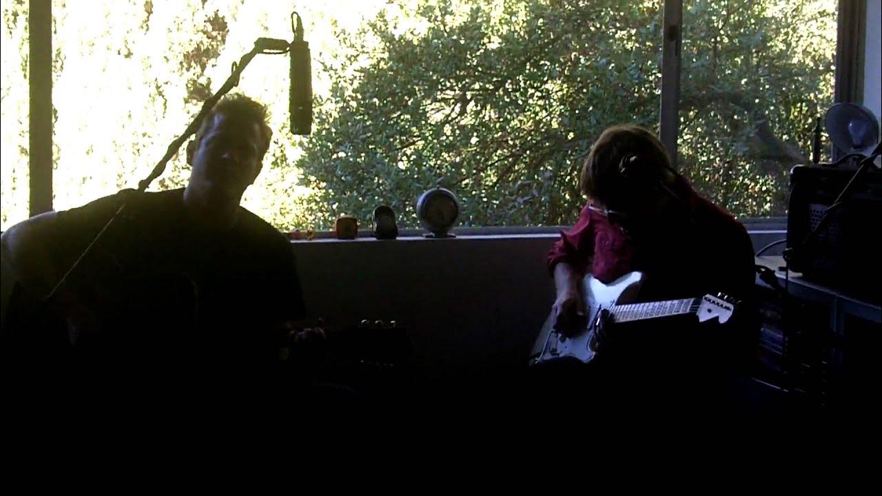 Who Sings True Blood Theme Song True Blood Theme song. Acoustic Version by Jace Everett - YouTube