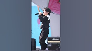 Thumbnail of At the music festival, sing a new song 'Whistling to School'【Zhang Xuanrui】#cute #pop