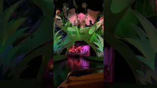 “it’s a small world” Full Ride Magic Kingdom Walt Disney World (Extra WDW Footage)