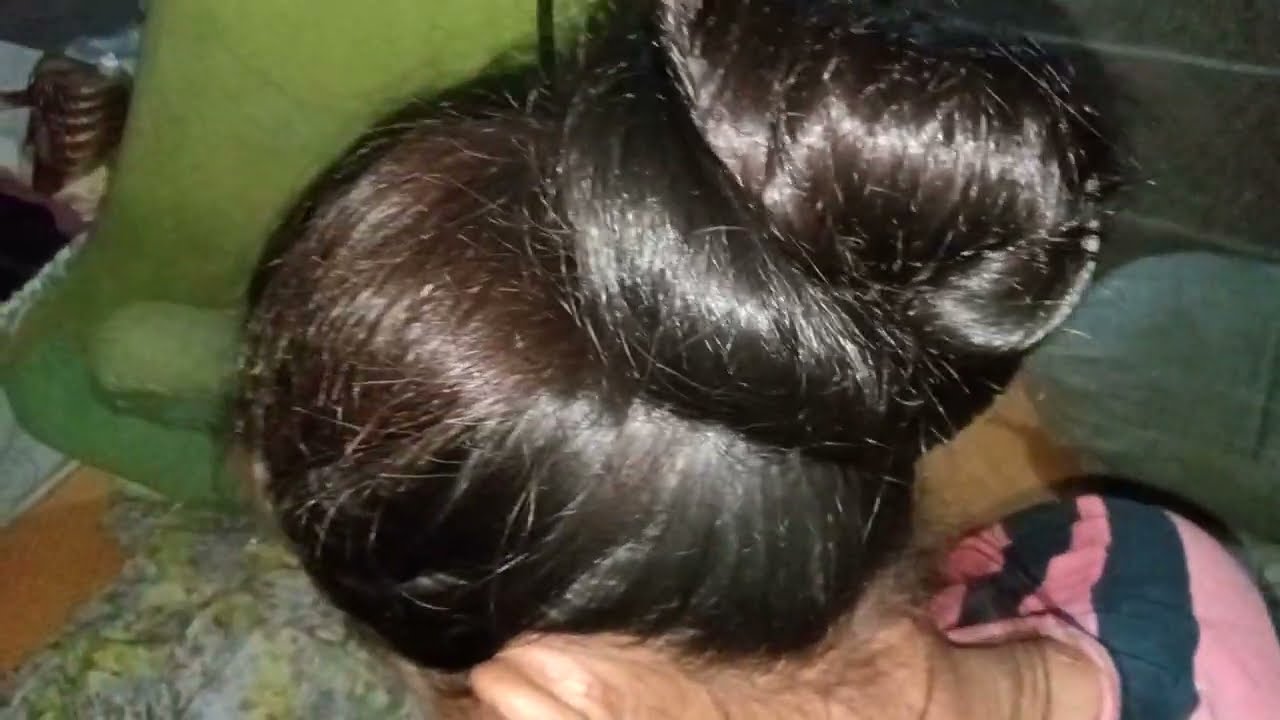 uraian rambut panjang di saat tidur sampai buat sanggul(@channel Sukiman Dang)