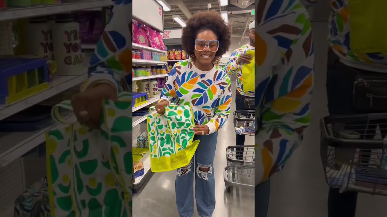 Honey it’s a reusable bag with avocados and side pockets for all your grocery needs and more!!