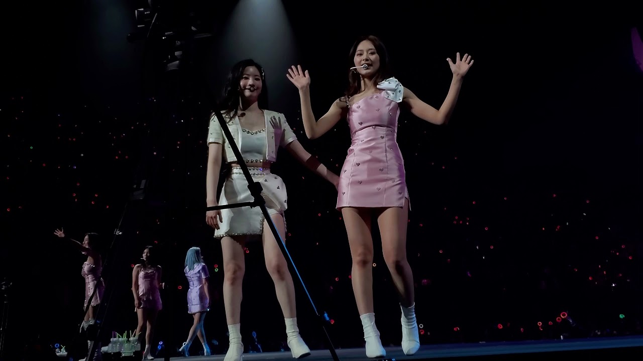 220215 TWICE 4th World Tour 