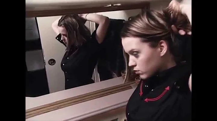 Katy Hudson/Perry in tour (2001)