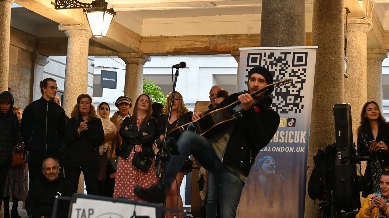 [4K] May 2022, Amazing guitarist busking Luca , Covent Garden, London