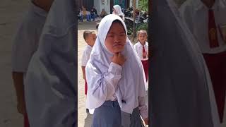 Anak Slb Lomba Makan Kerupuk