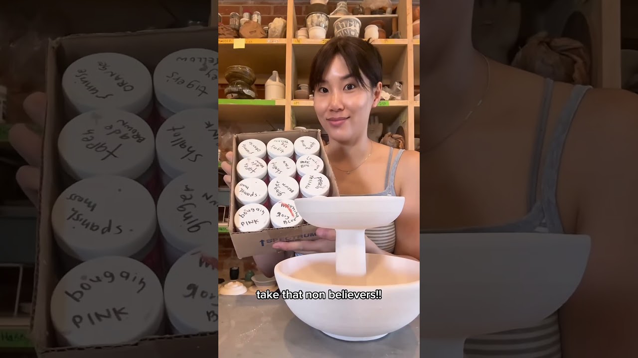 Двухэтажный суп и миска риса