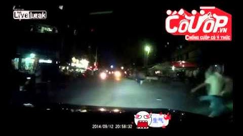 Cướp dã man kéo lê cô gái trẻ hàng chục mét trên đường nhựa- Cuop.vn