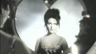 Video voorbeeld van "Siouxie and the Banshees - Kiss Them For Me.mpg"