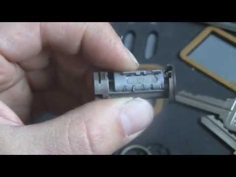 Video: Si funksionon SmartKey Kwikset?