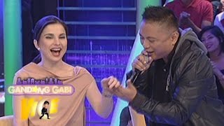 GGV: Andrew E. serenades Ana Roces