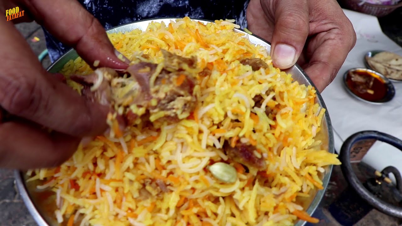 Idrees/Idris Mutton Biryani - Lucknow Food Tour For Meat Lovers - Street Food India | Food Fatafat