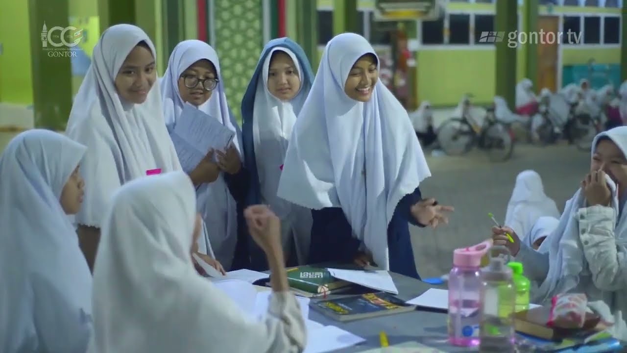 Akhbar Gontor: Suasana Belajar Malam Calon Pelajar - Gontor Putri Kampus 2