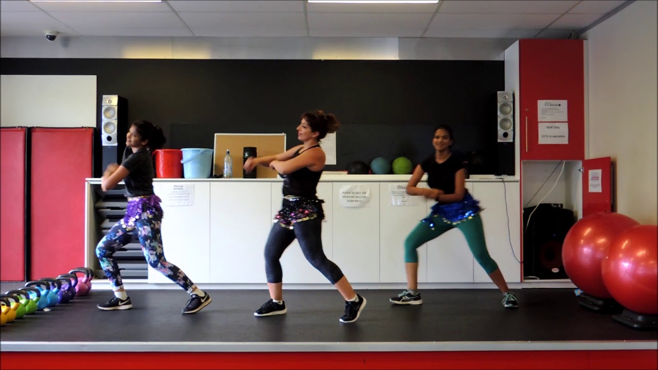 mr romantic by Lola video to gif