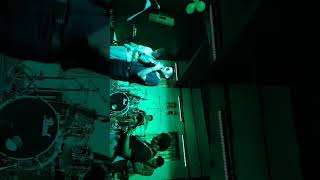 The hickeys  cover the kings of leon bolivia