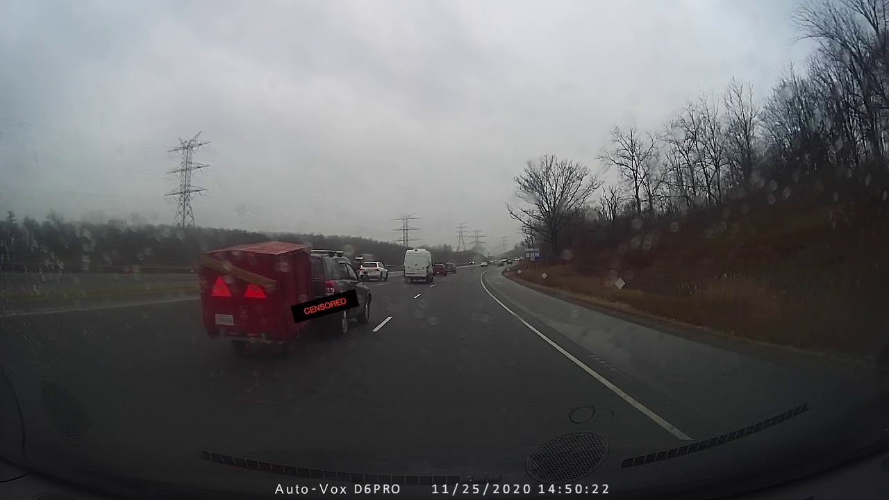 Nasty trailer southbound on Red Hill Valley Parkway