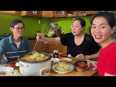 Video Hôm Nay Nấu Nồi Lẩu Dã Chiến Với Thịt Bò Nấm Rất Đặc... - youtube