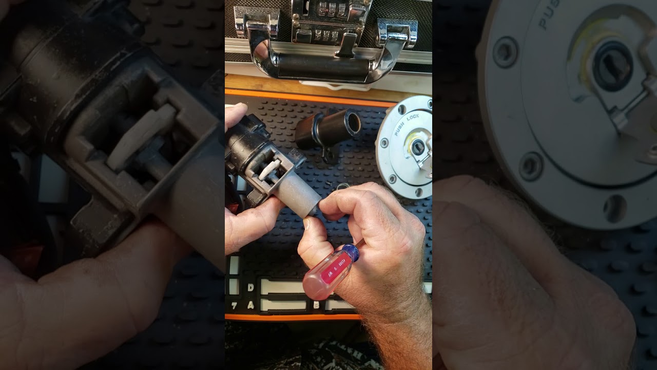 HONDA MOTORCYCLE IGNITION SWITCH KEYED HD109 BLANK MR SUNSHINE