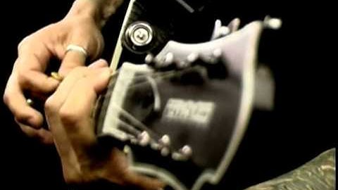 As I Lay Dying "94 Hours" (OFFICIAL VIDEO)
